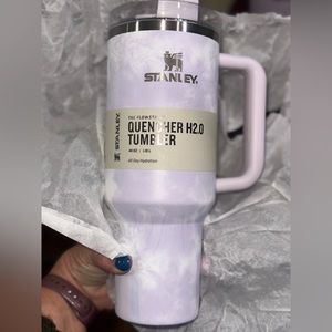 NEW Limited edition Purple TieDye Target exclusive Stanley Cup 40oz H2.0 Tumbler